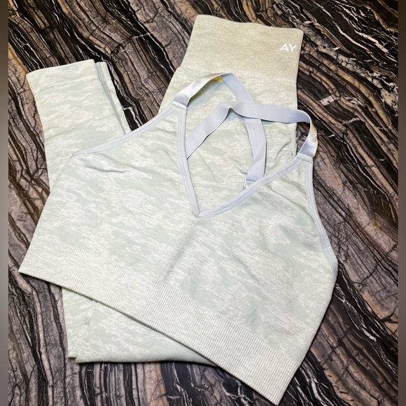 AYBL XS Light Green Workout Set - Picture 3 of 4